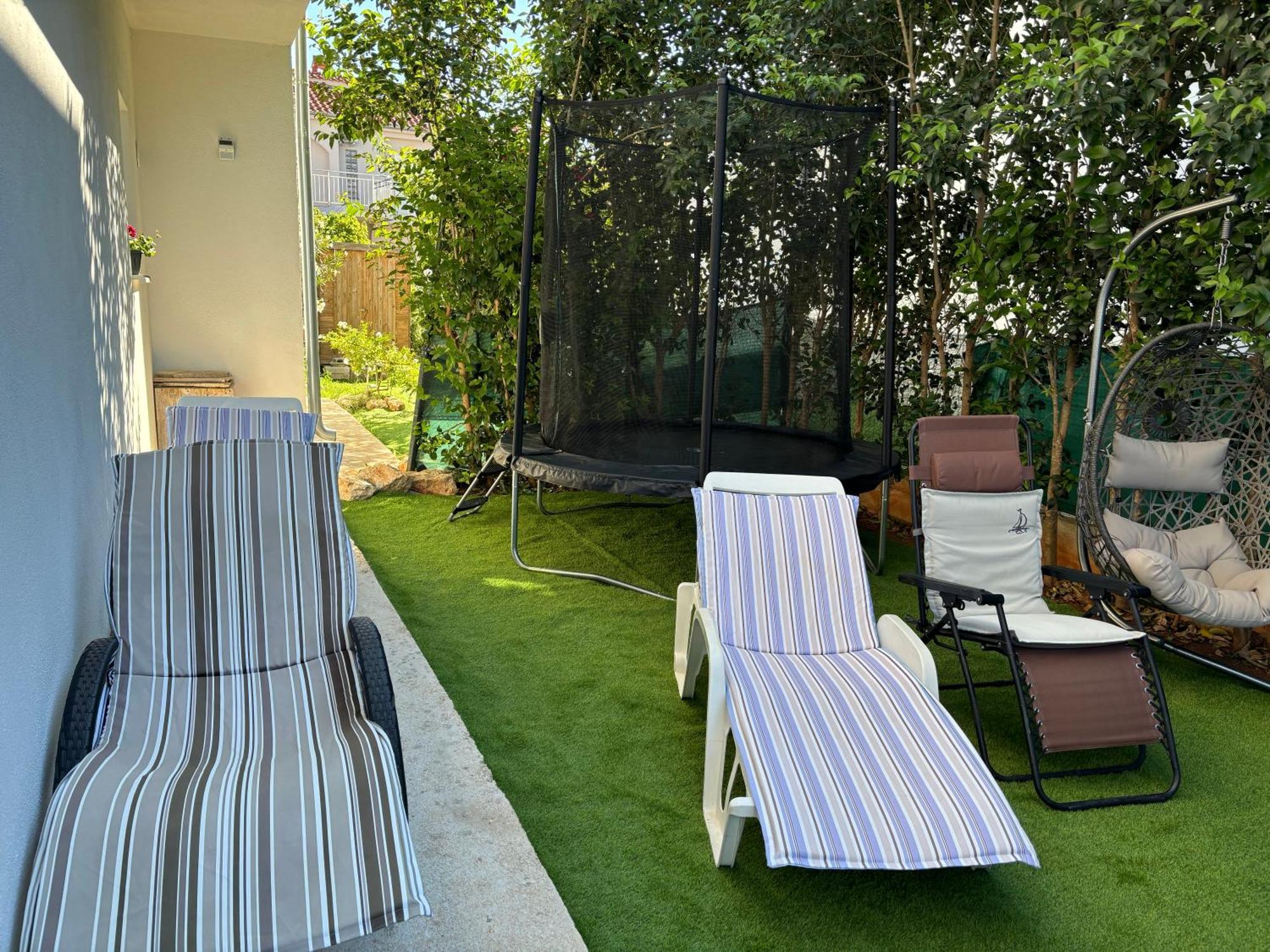 Apartments N&M Sukosan Bagian luar foto
