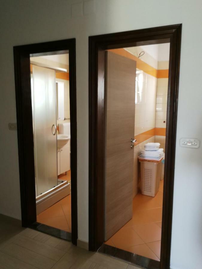 Apartments N&M Sukosan Bagian luar foto
