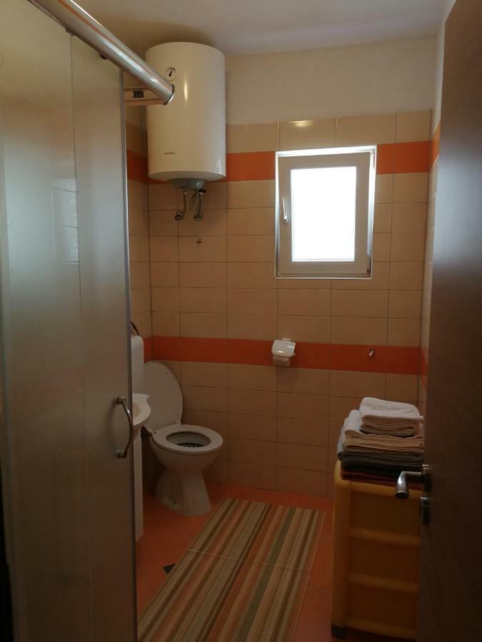 Apartments N&M Sukosan Bagian luar foto