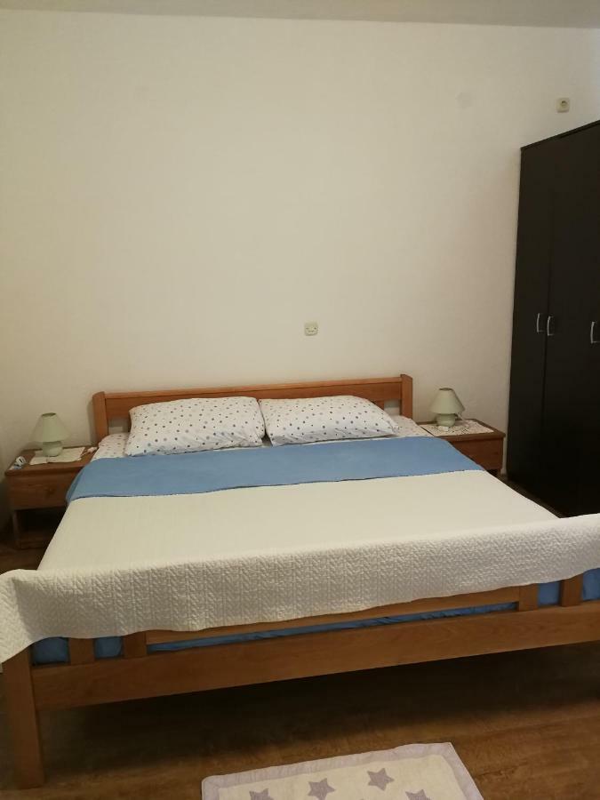 Apartments N&M Sukosan Bagian luar foto