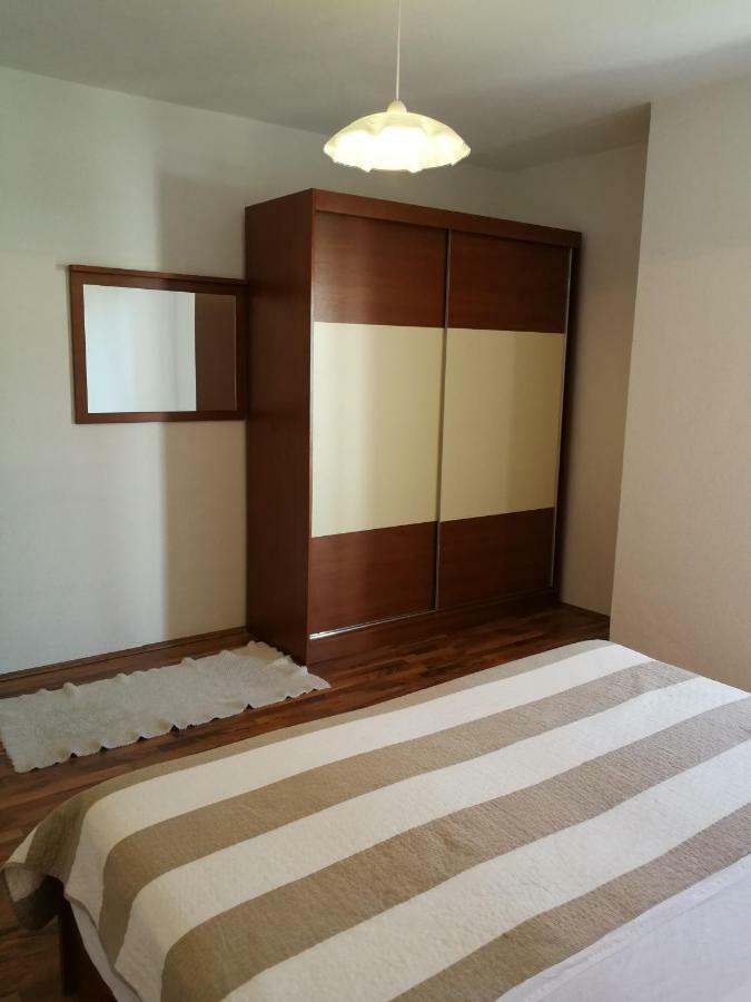 Apartments N&M Sukosan Bagian luar foto